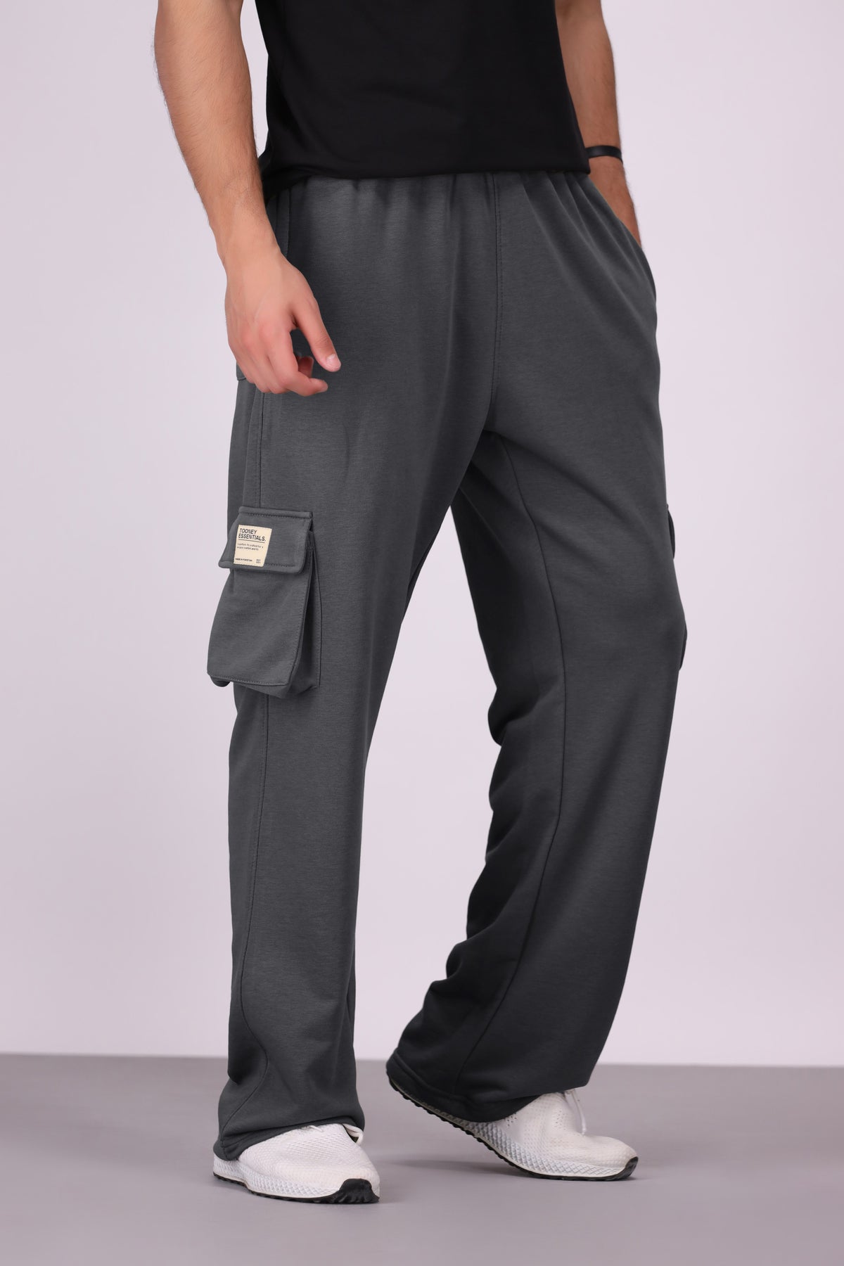 V2 Essential Cargo Trouser Smoke