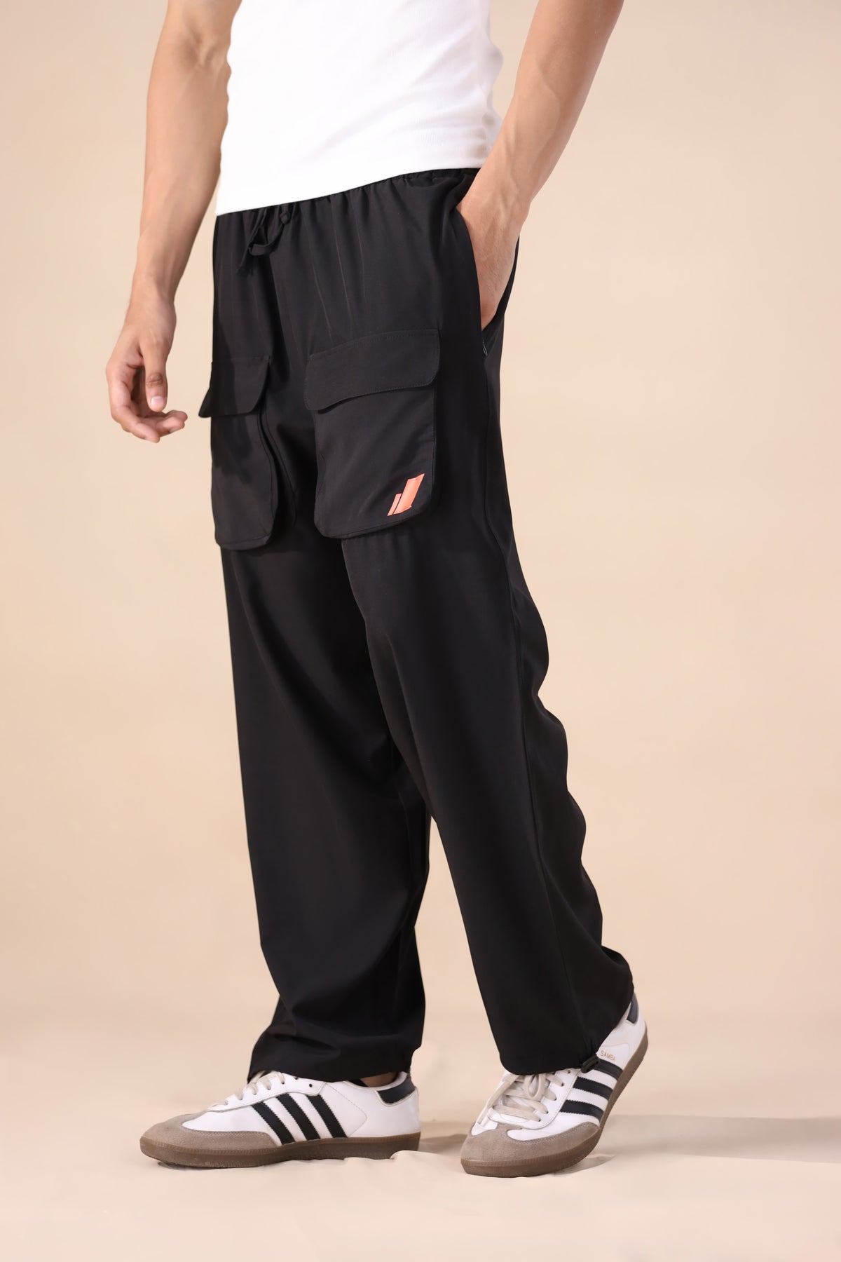 Cargo Venture Pants – Core Black