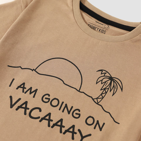 I'm on my Vaccay Oversized T-shirt